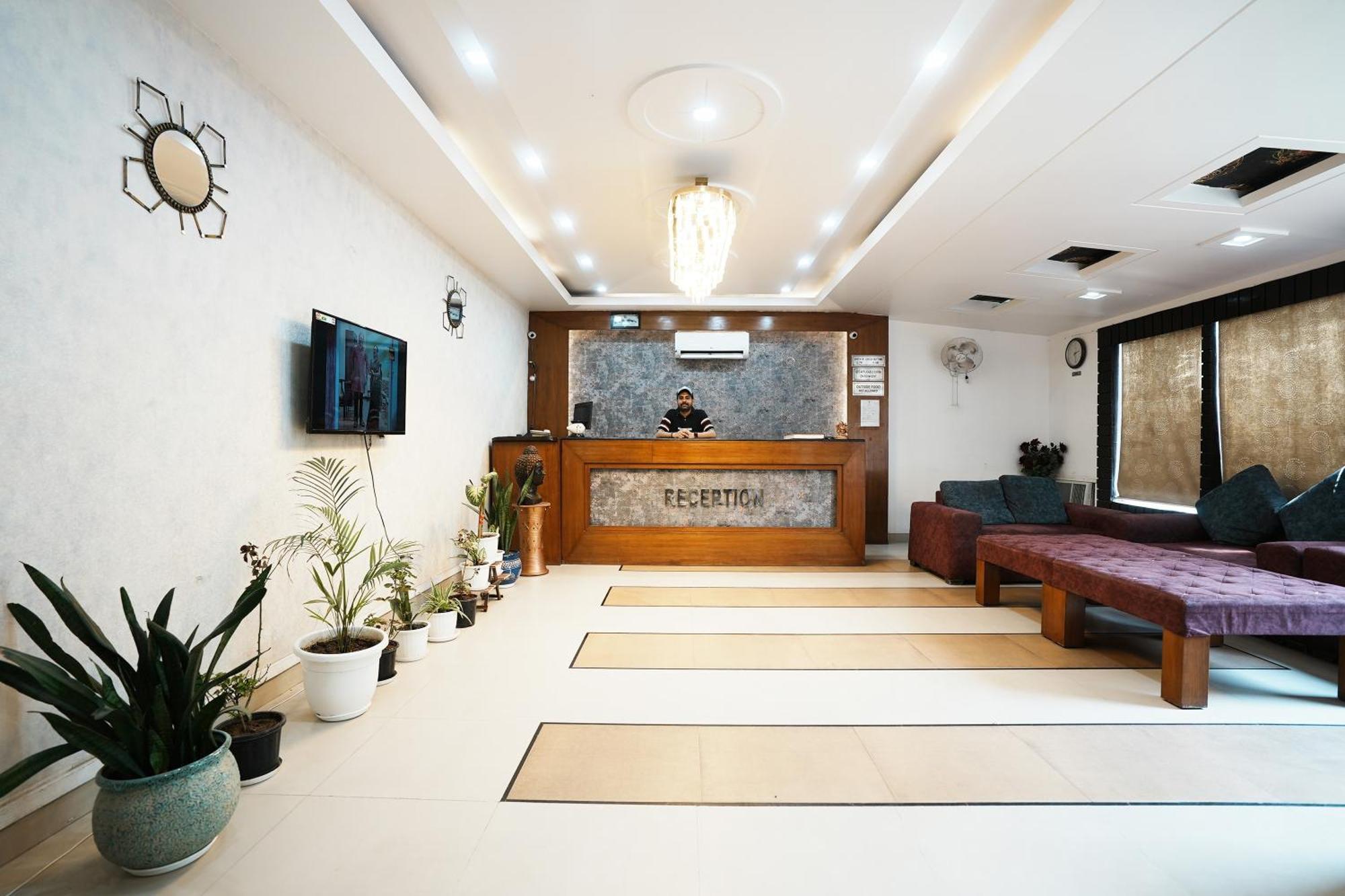 欧姆天堂酒店 新德里 外观 照片